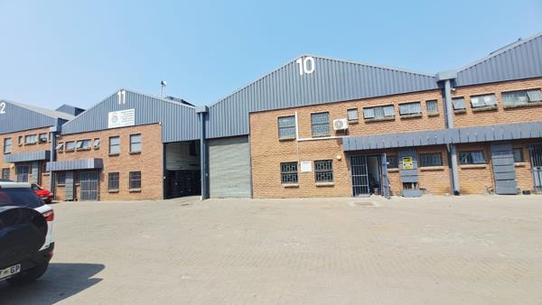 316  m² Industrial space
