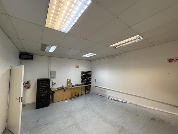 533  m² Industrial space