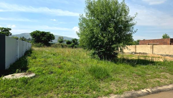 566 m² Land