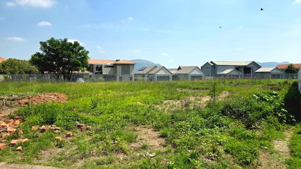 550 m² Land