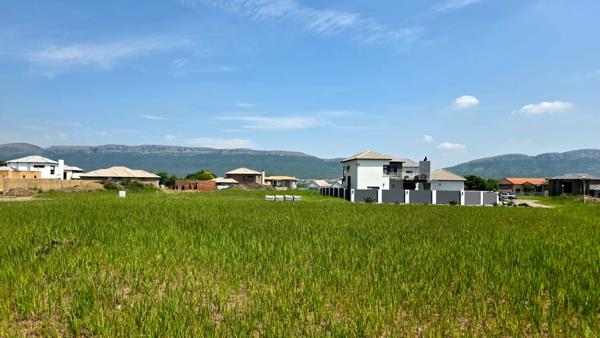 694 m² Land