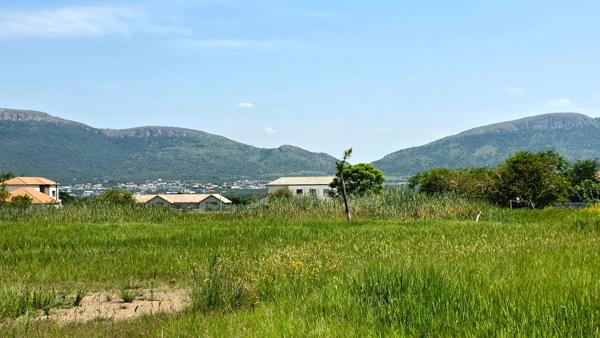 572 m² Land