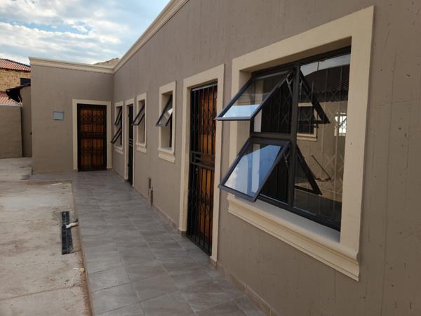 1 Bedroom Garden Cottage