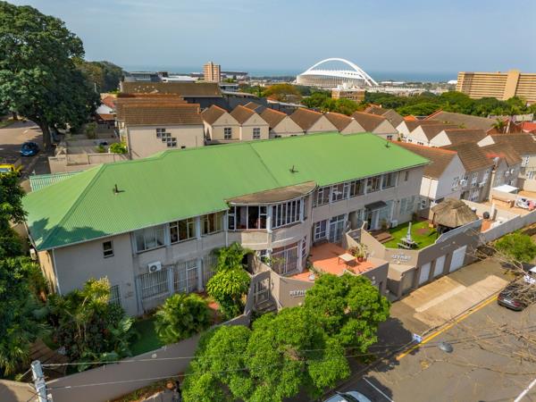 105  m² Commercial space