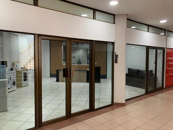 330  m² Retail Space