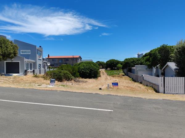 595 m² Land