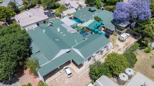 12 Bedroom House