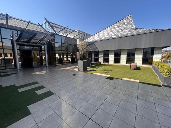 400  m² Commercial space