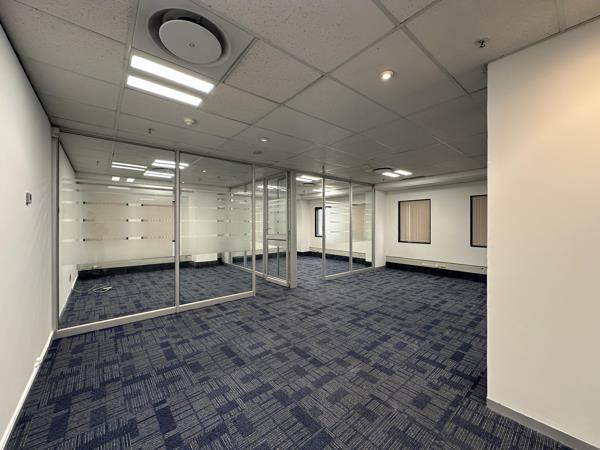 229  m² Commercial space