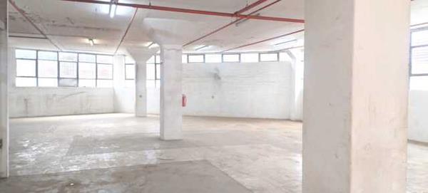 351  m² Commercial space