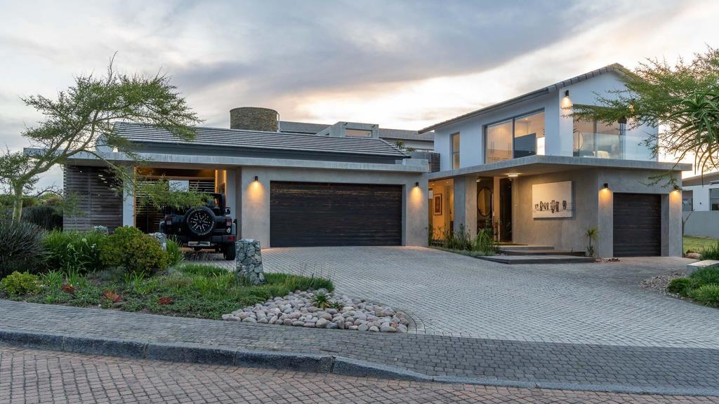 5 Bedroom House