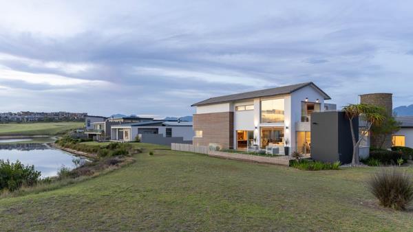 5 Bedroom House