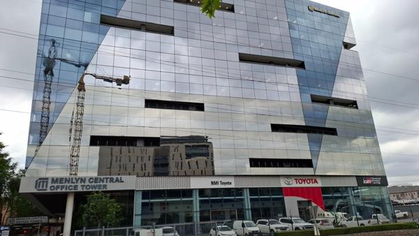 424  m² Office Space