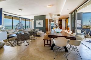 Apartment in Strand Central