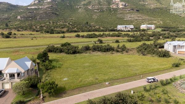 1 398 m² Land