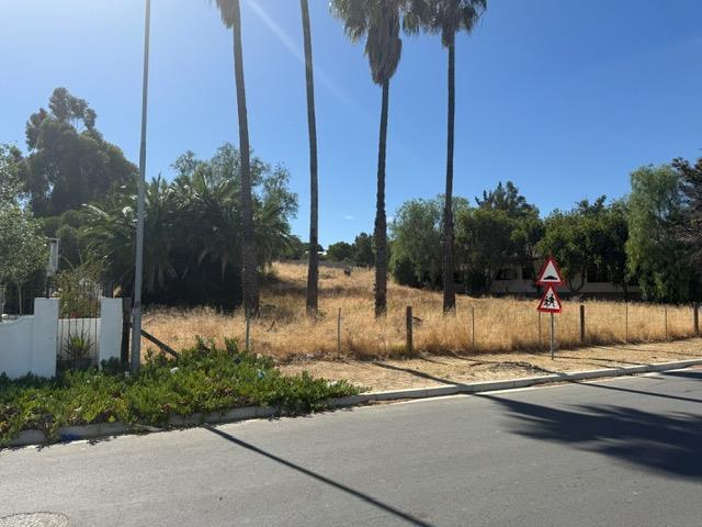 2 874 m² Land