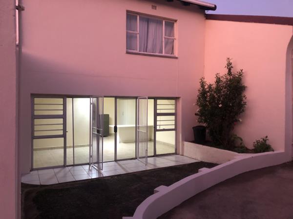 1 Bedroom Garden Cottage