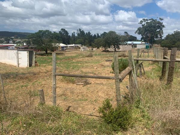 753 m² Land