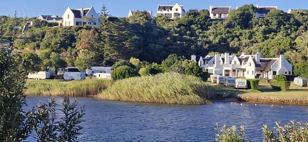 759 m² Land