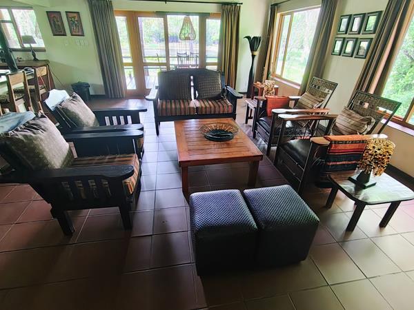 300  m² Commercial space