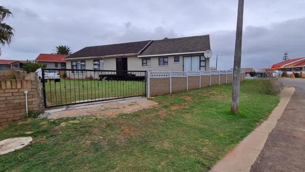 6 Bedroom House