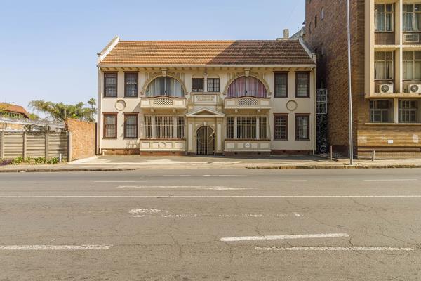 16 Bedroom Flat