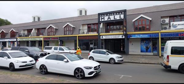 120  m² Commercial space