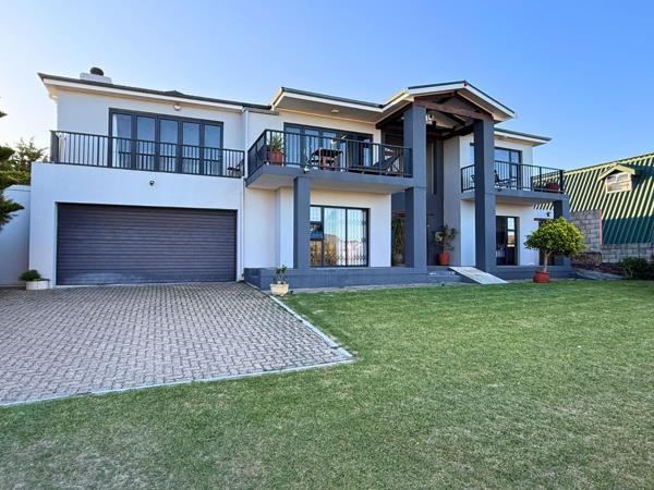 6 Bedroom House