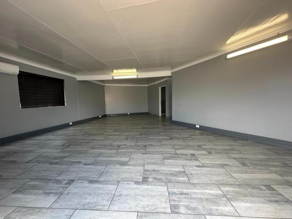65  m² Commercial space
