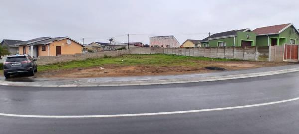 566 m² Land