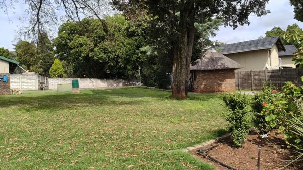 1 409 m² Land