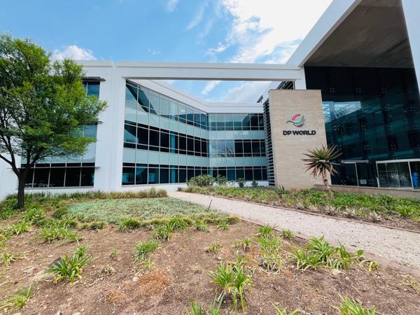 1 425  m² Commercial space