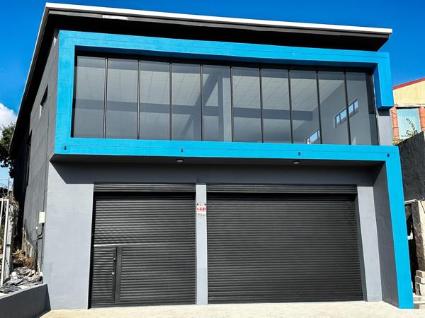 300  m² Commercial space