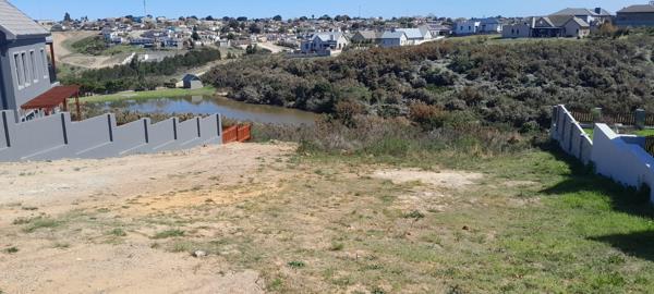 711 m² Land