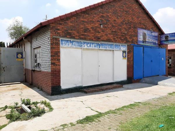 400  m² Commercial space