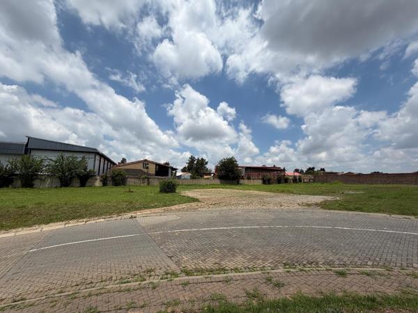 3 000  m² Industrial space