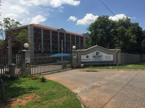 375  m² Commercial space