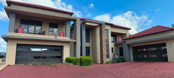 5 Bedroom Townhouse