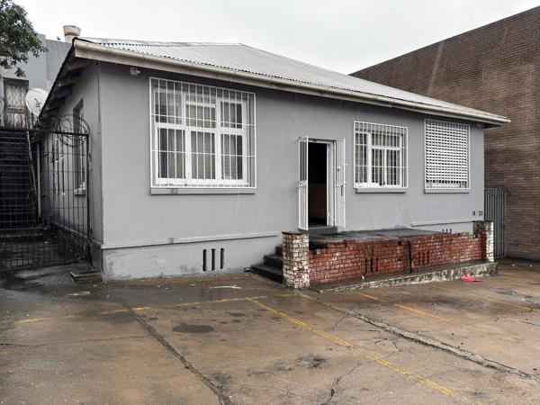 554  m² Commercial space