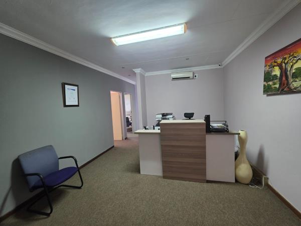 63  m² Commercial space