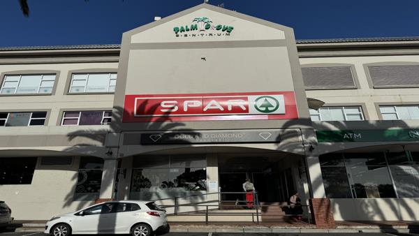 76  m² Retail Space