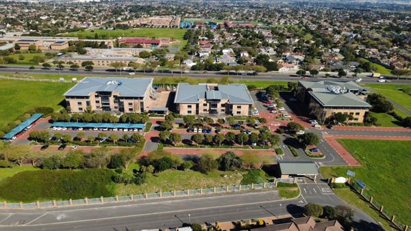 1 014 m² Commercial space