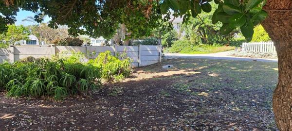 476 m² Land