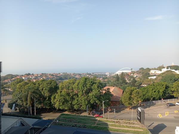 113  m² Commercial space