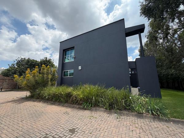 6 156  m² Industrial space