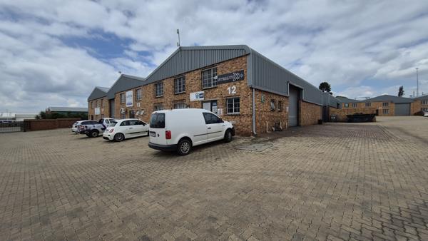 300  m² Industrial space