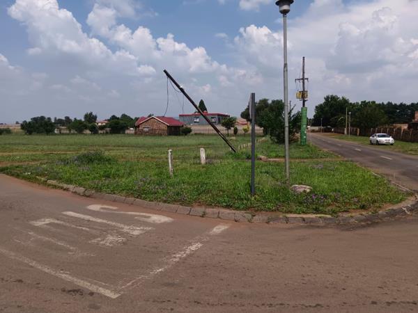 2 074 m² Land