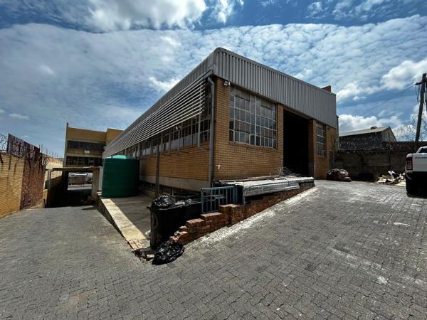 422  m² Industrial space
