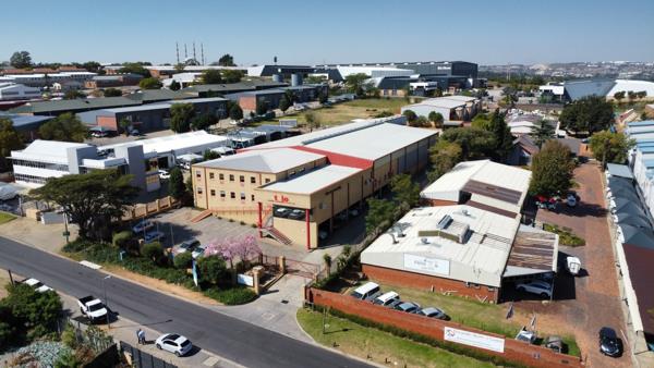 4 708  m² Industrial space