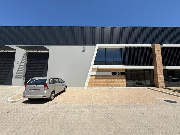 938  m² Industrial space
